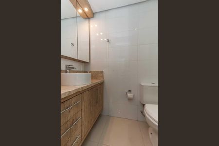 Apartamento para alugar com 197m², 3 quartos e 4 vagasBanheiro 2