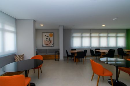Apartamento para alugar com 54m², 2 quartos e sem vagaÁrea comum