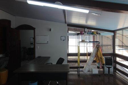 Casa à venda com 406m², 4 quartos e 3 vagasEscritório