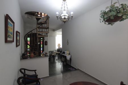 Casa à venda com 406m², 4 quartos e 3 vagasSala de Recepção