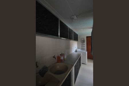 Casa à venda com 406m², 4 quartos e 3 vagasLavanderia