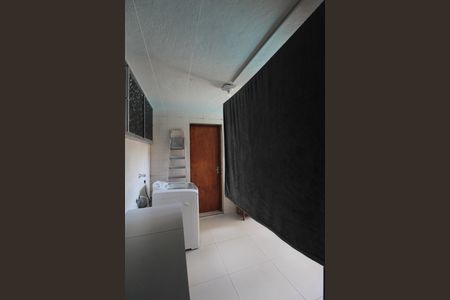 Casa à venda com 406m², 4 quartos e 3 vagasLavanderia