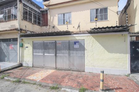 Casa para alugar com 150m², 2 quartos e 1 vaga Casa para alugar com 150m², 2 quartos e 1 vagaFachada