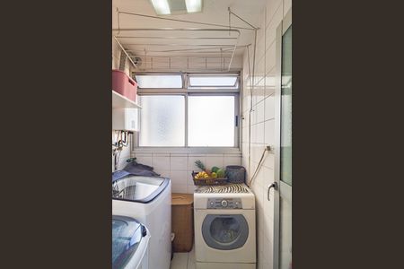 Apartamento à venda com 79m², 3 quartos e 2 vagas Apartamento à venda com 79m², 3 quartos e 2 vagasÁrea de Serviço