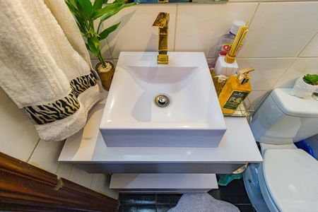 Apartamento à venda com 79m², 3 quartos e 2 vagas Apartamento à venda com 79m², 3 quartos e 2 vagasDetalhe Banheiro - Social