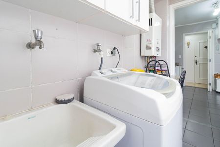 Apartamento para alugar com 75m², 2 quartos e 1 vagaÁrea de Serviço