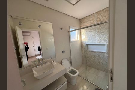 Casa à venda com 314m², 3 quartos e 2 vagas Casa à venda com 314m², 3 quartos e 2 vagasBanheiro