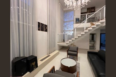 Casa à venda com 314m², 3 quartos e 2 vagas Casa à venda com 314m², 3 quartos e 2 vagasSala