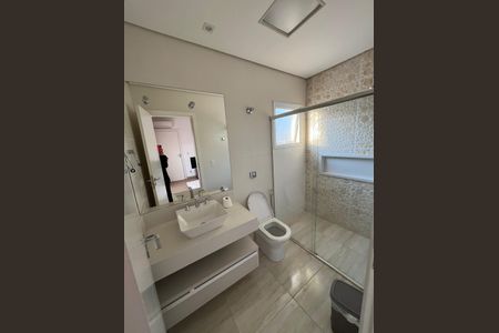 Casa à venda com 314m², 3 quartos e 2 vagas Casa à venda com 314m², 3 quartos e 2 vagasBanheiro