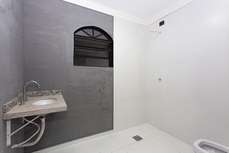 Casa à venda com 216m², 3 quartos e 2 vagasBanheiro social