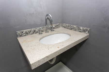Casa à venda com 216m², 3 quartos e 2 vagasBanheiro social