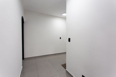 Casa à venda com 216m², 3 quartos e 2 vagasCorredor