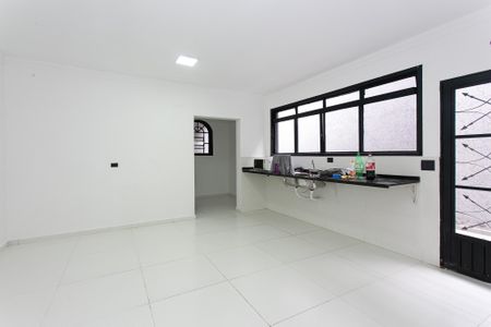 Casa à venda com 216m², 3 quartos e 2 vagas Casa à venda com 216m², 3 quartos e 2 vagasCozinha