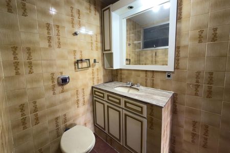 Apartamento à venda com 130m², 4 quartos e 2 vagasBanheiro da Suíte