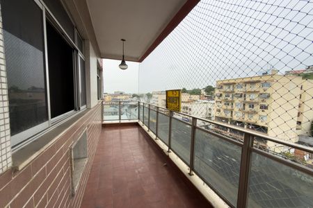 Apartamento à venda com 130m², 4 quartos e 2 vagasVaranda