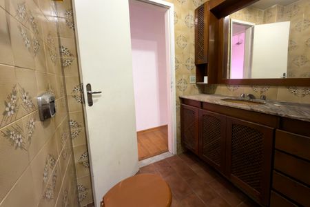 Apartamento à venda com 130m², 4 quartos e 2 vagasBanheiro