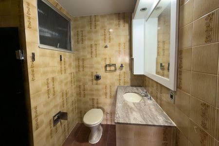 Apartamento à venda com 130m², 4 quartos e 2 vagasBanheiro da Suíte