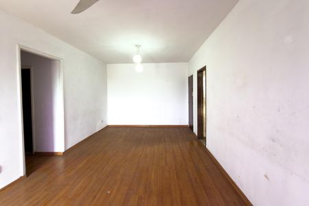 Apartamento à venda com 130m², 4 quartos e 2 vagasSala