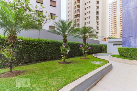 Apartamento à venda com 152m², 3 quartos e 3 vagas Apartamento à venda com 152m², 3 quartos e 3 vagasÁrea Comum