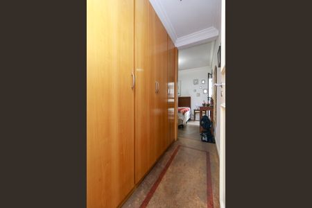 Apartamento à venda com 152m², 3 quartos e 3 vagas Apartamento à venda com 152m², 3 quartos e 3 vagasSuíte 1 - Closet