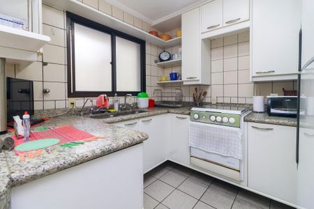 Apartamento à venda com 152m², 3 quartos e 3 vagas Apartamento à venda com 152m², 3 quartos e 3 vagasCozinha