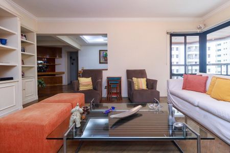 Apartamento à venda com 152m², 3 quartos e 3 vagas Apartamento à venda com 152m², 3 quartos e 3 vagasSala