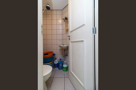 Apartamento à venda com 152m², 3 quartos e 3 vagas Apartamento à venda com 152m², 3 quartos e 3 vagasÁrea de Serviço - Banheiro