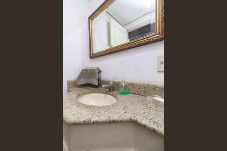 Apartamento à venda com 152m², 3 quartos e 3 vagas Apartamento à venda com 152m², 3 quartos e 3 vagasLavabo