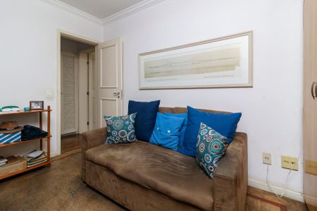 Apartamento à venda com 152m², 3 quartos e 3 vagas Apartamento à venda com 152m², 3 quartos e 3 vagasQuarto 3