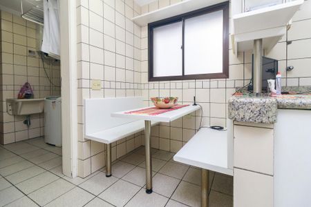 Apartamento à venda com 152m², 3 quartos e 3 vagas Apartamento à venda com 152m², 3 quartos e 3 vagasCozinha