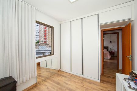Apartamento para alugar com 115m², 3 quartos e 3 vagasQUARTO2