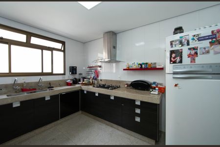 Apartamento para alugar com 115m², 3 quartos e 3 vagasCOZINHA