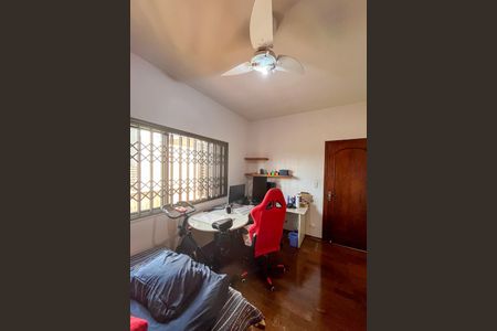 Casa à venda com 300m², 3 quartos e 2 vagasQuarto 3