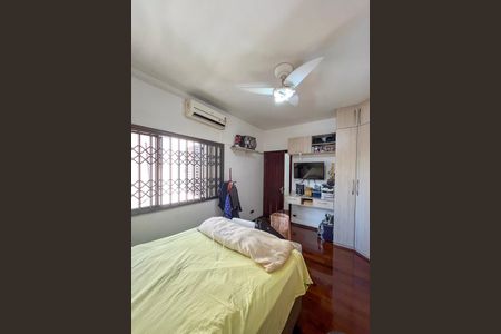 Casa à venda com 300m², 3 quartos e 2 vagasQuarto 2