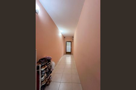 Casa à venda com 300m², 3 quartos e 2 vagasCorredor