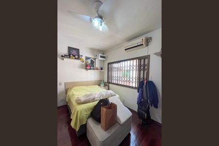 Casa à venda com 300m², 3 quartos e 2 vagasQuarto 2