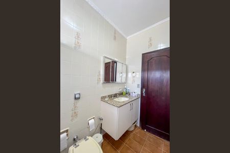 Banheiro da Suíte de casa à venda com 3 quartos, 300m² em Vila Moinho Velho, São Paulo