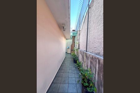Casa à venda com 300m², 3 quartos e 2 vagasCorredor