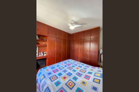 Casa à venda com 300m², 3 quartos e 2 vagasSuite