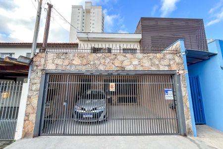 Casa à venda com 300m², 3 quartos e 2 vagasFachada