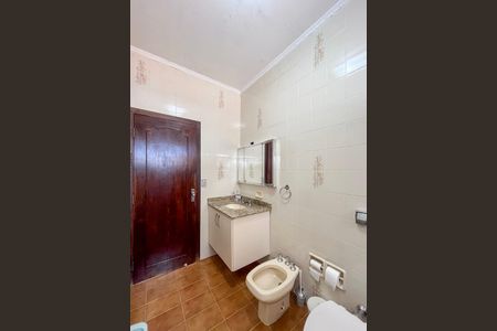 Casa à venda com 300m², 3 quartos e 2 vagasBanheiro