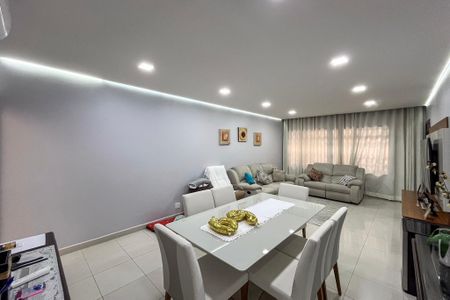 Sala de Jantar de casa à venda com 3 quartos, 300m² em Vila Moinho Velho, São Paulo