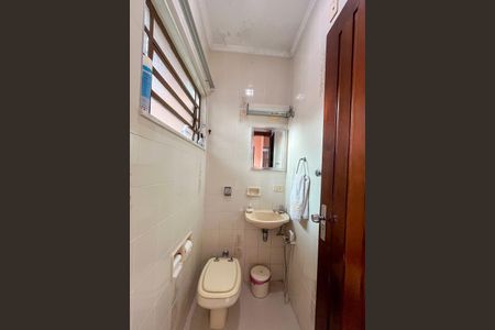 Casa à venda com 300m², 3 quartos e 2 vagasLavabo