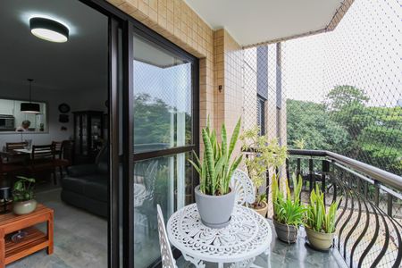 Apartamento à venda com 87m², 3 quartos e 2 vagasVaranda da Sala