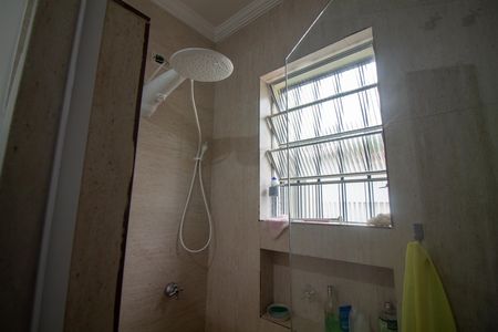 Casa à venda com 215m², 3 quartos e 3 vagas Casa à venda com 215m², 3 quartos e 3 vagasBanheiro