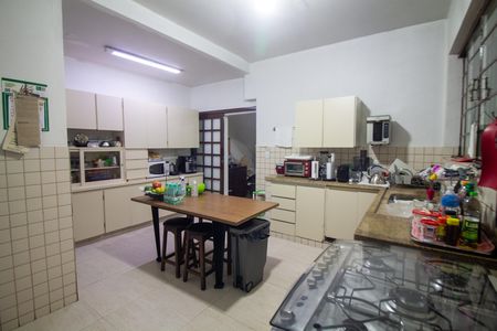 Casa à venda com 215m², 3 quartos e 3 vagas Casa à venda com 215m², 3 quartos e 3 vagasCozinha