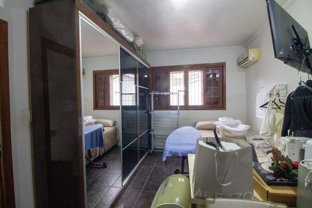 Casa à venda com 215m², 3 quartos e 3 vagas Casa à venda com 215m², 3 quartos e 3 vagasQuarto 2