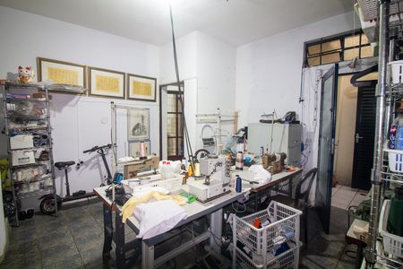 Casa à venda com 215m², 3 quartos e 3 vagas Casa à venda com 215m², 3 quartos e 3 vagasEscritório