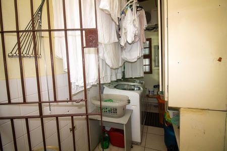 Casa à venda com 215m², 3 quartos e 3 vagas Casa à venda com 215m², 3 quartos e 3 vagasÁrea de Serviço