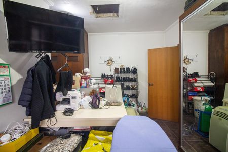 Casa à venda com 215m², 3 quartos e 3 vagas Casa à venda com 215m², 3 quartos e 3 vagasQuarto 2